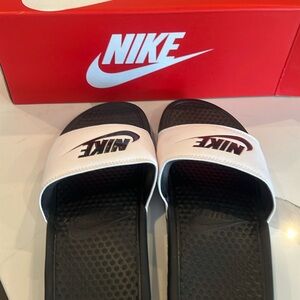 Nike slides size 11